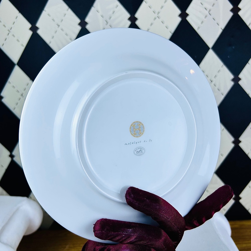 Hermès Mosaique au 24 Dinner Plates Set of 4 - Picture 5 of 13